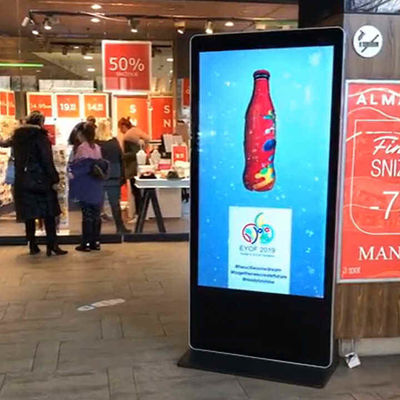 Macchina pubblicitaria interattiva multi-touch da 32 pollici con display HD 1080P/4K e supporto per Android/Windows
